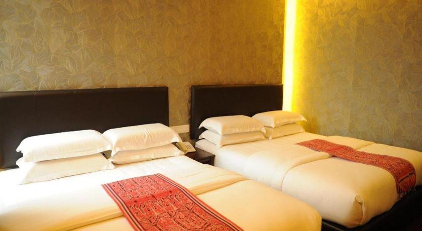 Sea Lion Firefly Concept Hotel Kuala Selangor Esterno foto